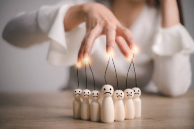 Duygusal Manipülasyon Nedir?